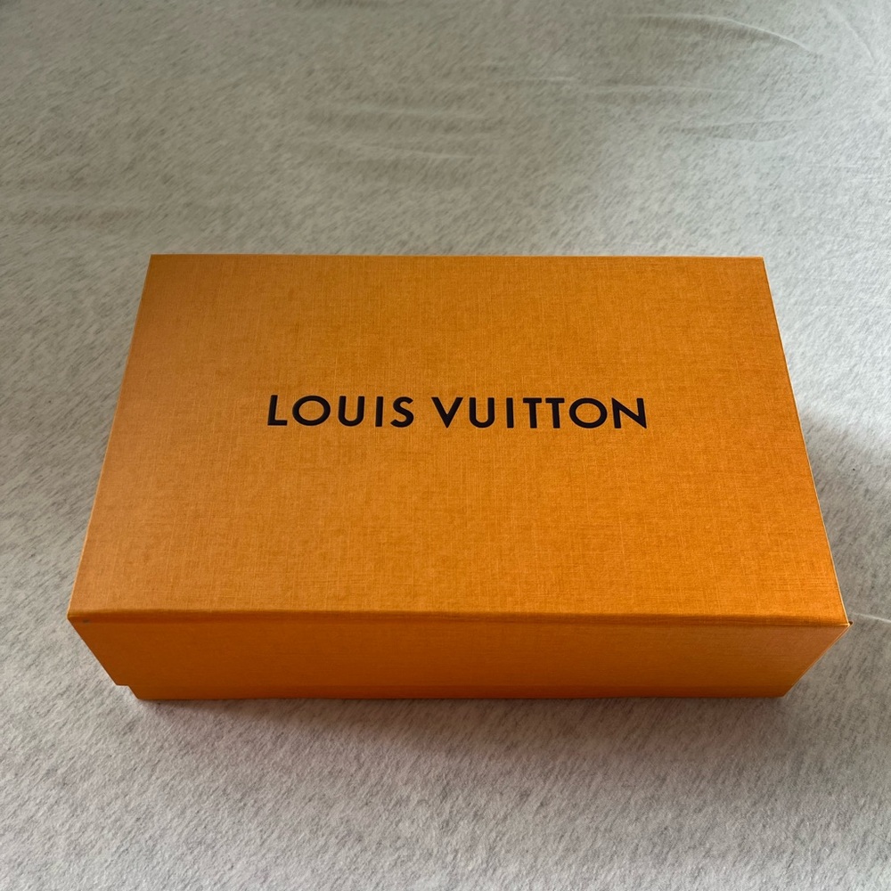 Louis Vuitton box 10.5x7x3